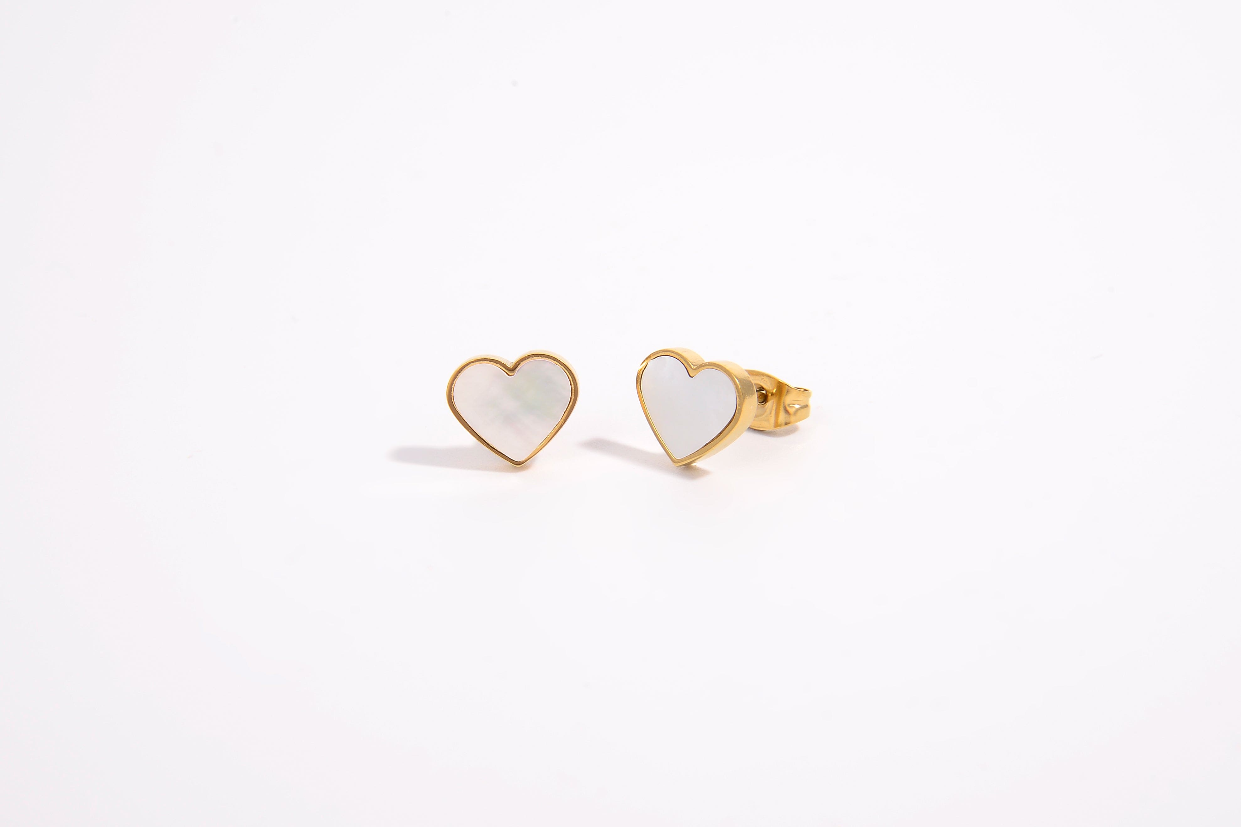 Pearl Kiss Hoops