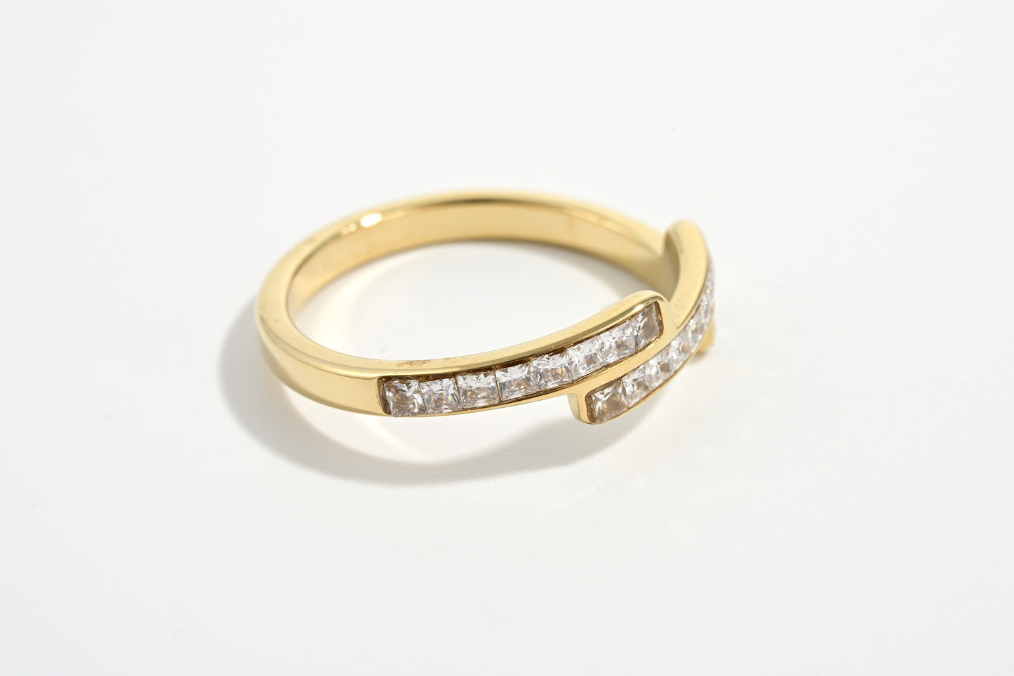 Chic Wave Ring