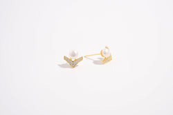 Pearl Crystal Stud