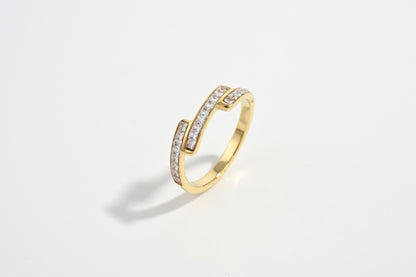 Chic Wave Ring