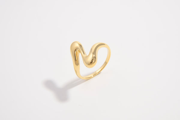 Wavecrest Ring