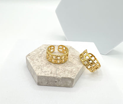 Effortless Elegance Ring
