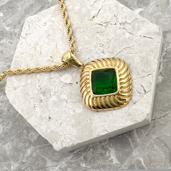 Green Square Pedant Necklace